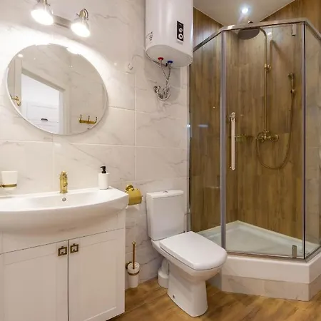 Apartment дизайнерські у центрі біля цуму