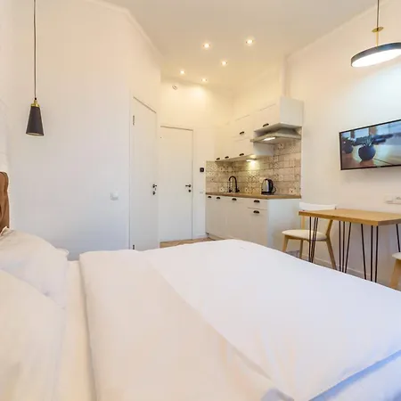 Apartment дизайнерські у центрі біля цуму *